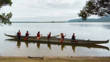 Remada de Canoa Havaiana na Baía Babitonga